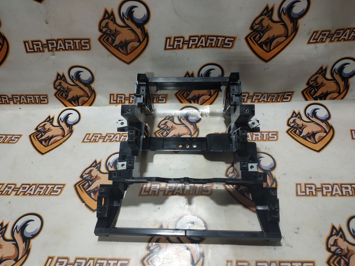 LR044596 Torpedo bracket RANGE ROVER SPORT L494 13- Used